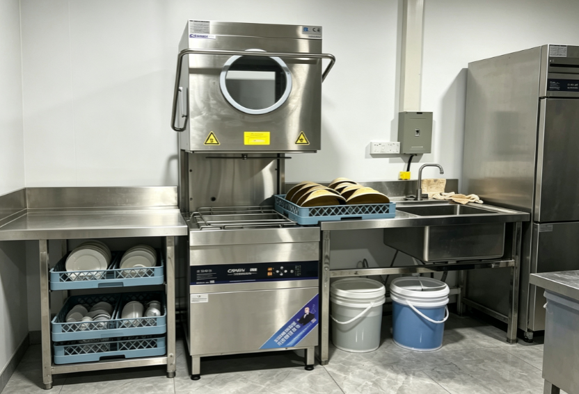 Industrial Dishwasher Malaysia: Complete Guide to Conveyor, Flight & High-Capacity Dishwashers Industrial Dishwasher Malaysia: Complete Guide to Conveyor, Flight & High-Capacity Dishwashers