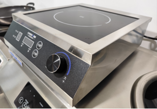 Commercial Induction Cooker: CHINENG Countertop & Floor-Standing — 3.5–8 kW, 220V & 380V, Flat & Concave Commercial Induction Cooker: CHINENG Countertop & Floor-Standing — 3.5–8 kW, 220V & 380V, Flat & Concave